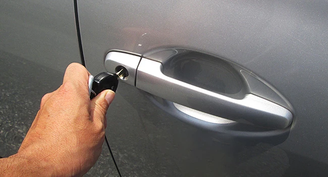 鍵が曲がった・折れた・抜けない【カギ抜き・カギ修理作成】