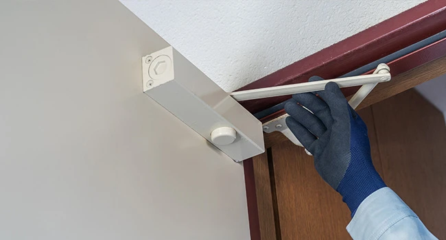 ドアクローザーの調整･交換