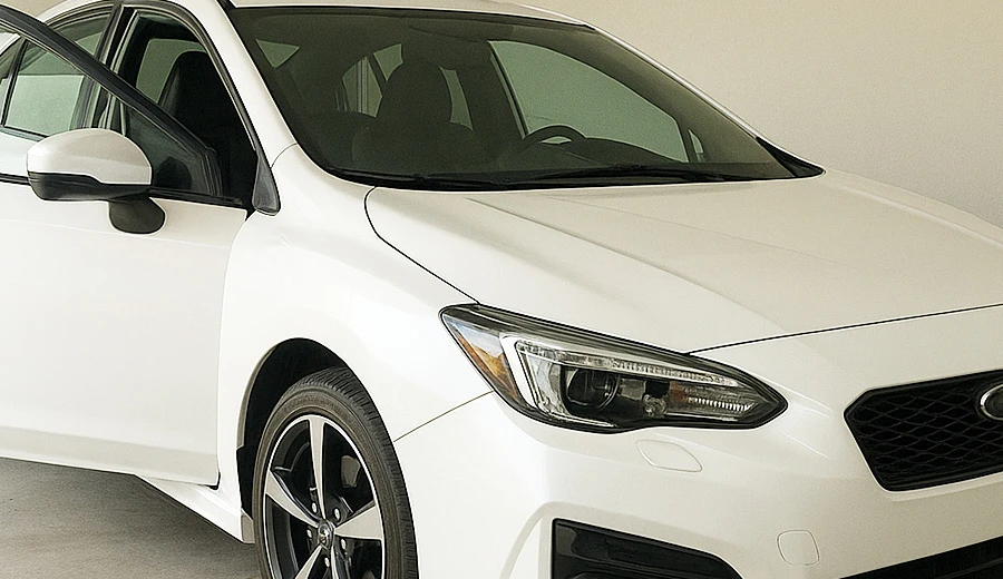 スバル「インプレッサ」鍵紛失による､現地にてカギ開け･スマートキー登録